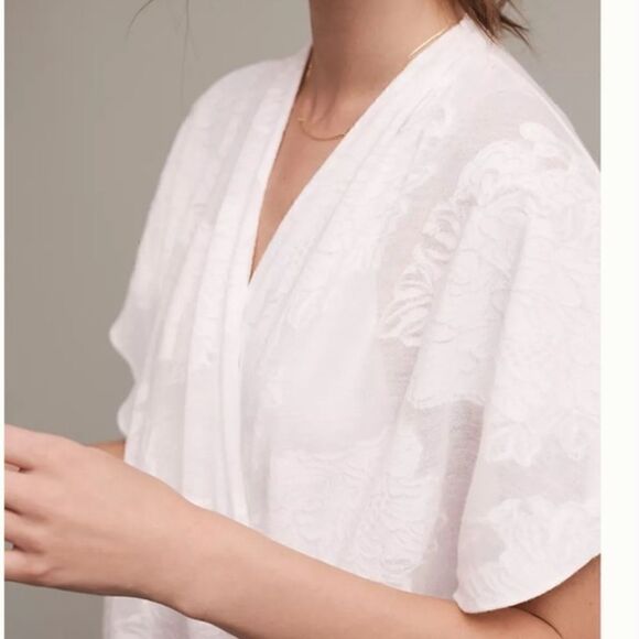 Eloise moonflower wrap top NWT - Picture 3 of 7